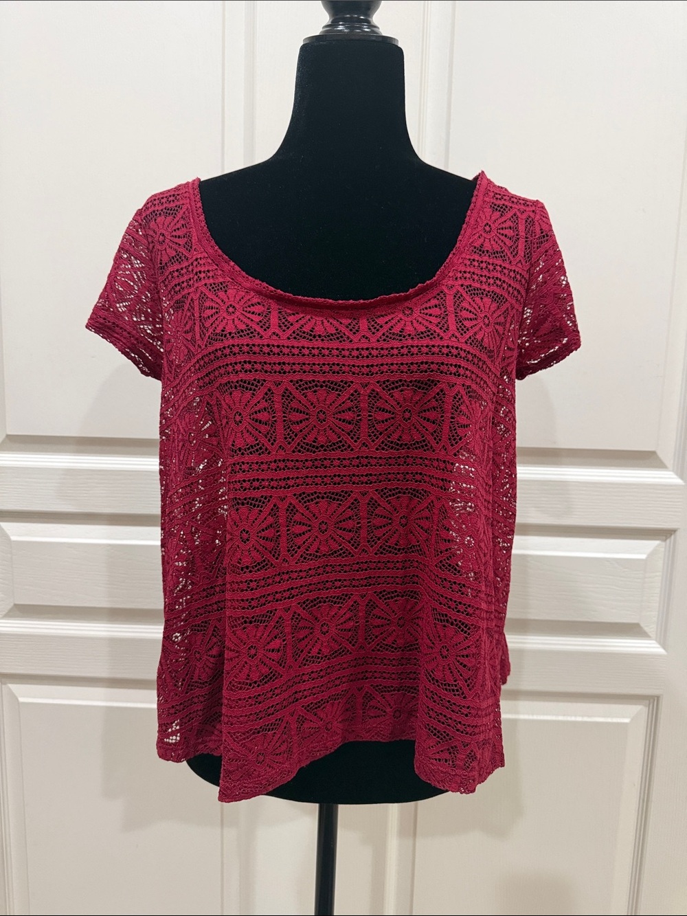 American Eagle Outfitters Berry Crochet Lace Short Sleeve Tee